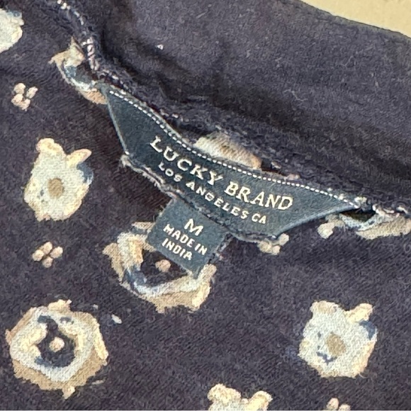 Lucky Brand floral swing top navy with sky blue flowers lace front pintucks M - Picture 6 of 10